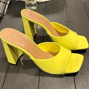 Rouge Helium Bright Yellow Open-Toe Heels